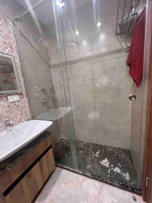 Newly Refurbished Flat,Marble Floors.Central El Cairo Exterior foto